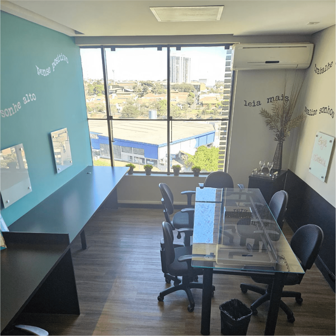 Sala 7 no coworking Trinova, em Piracicaba