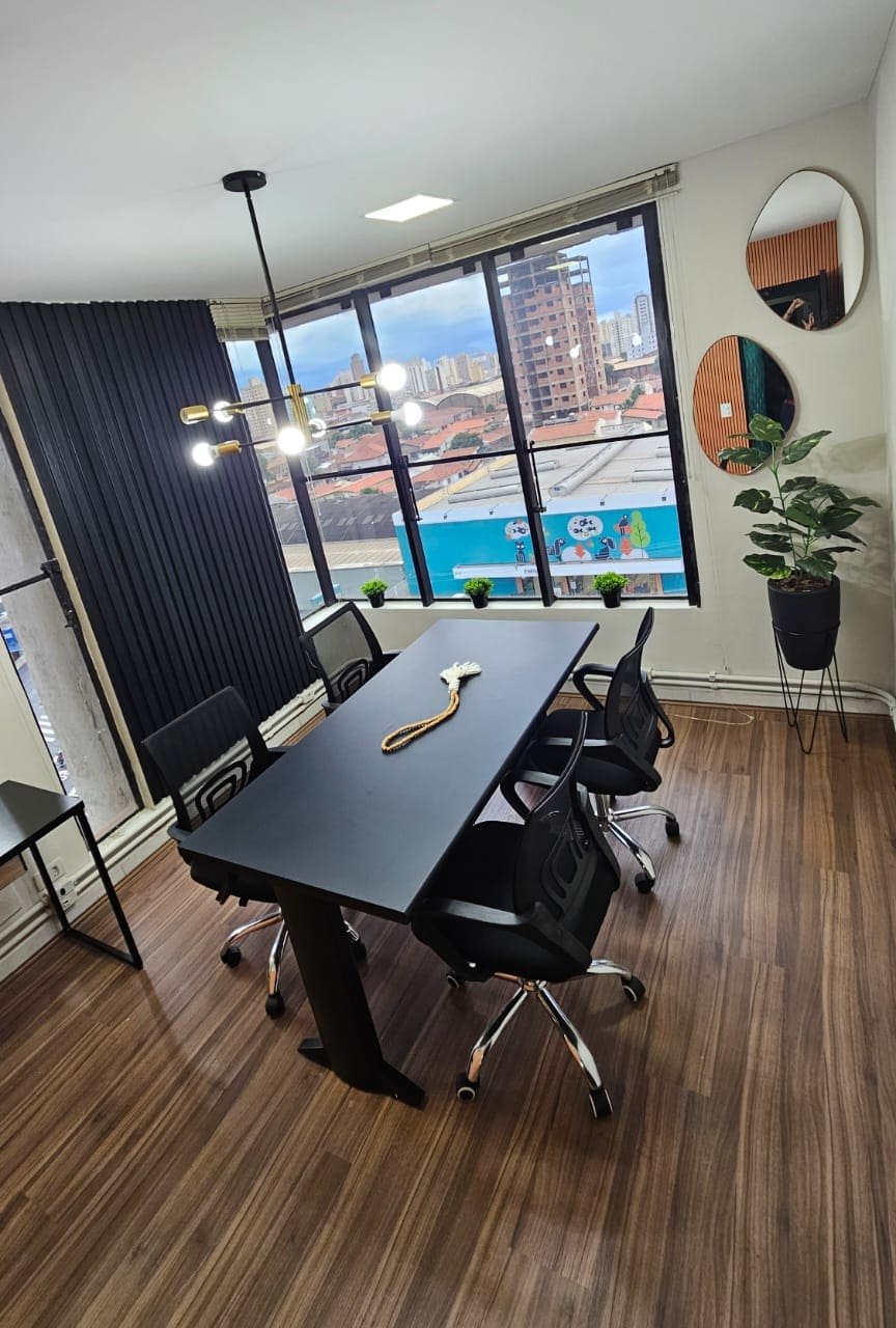 Sala 04 no coworking Trinova, em Piracicaba