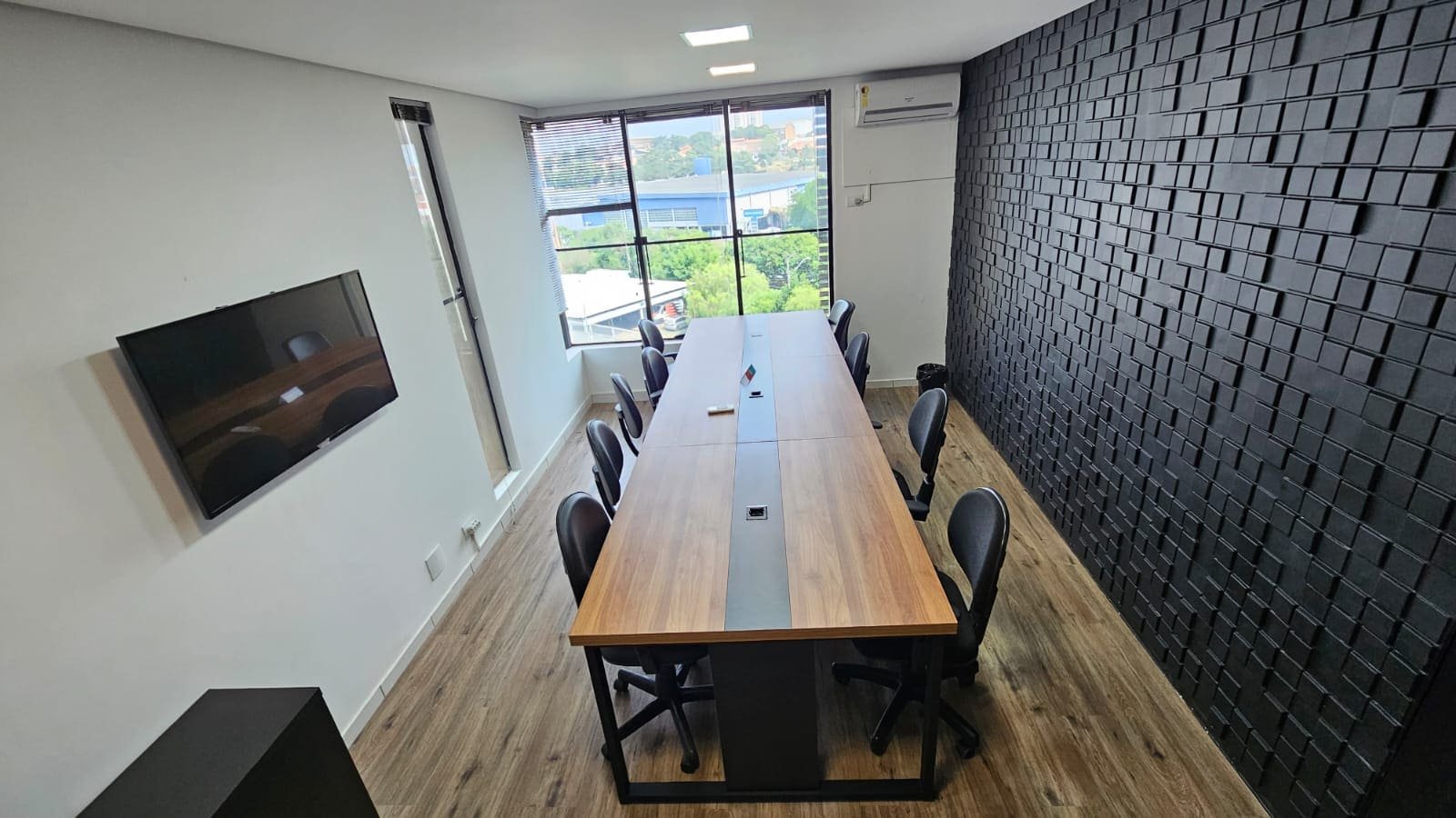 Sala 15 no coworking Trinova, em Piracicaba